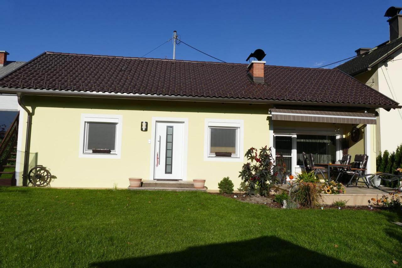 Ferienwohnung Stichauner Bodensdorf Pokoj fotografie