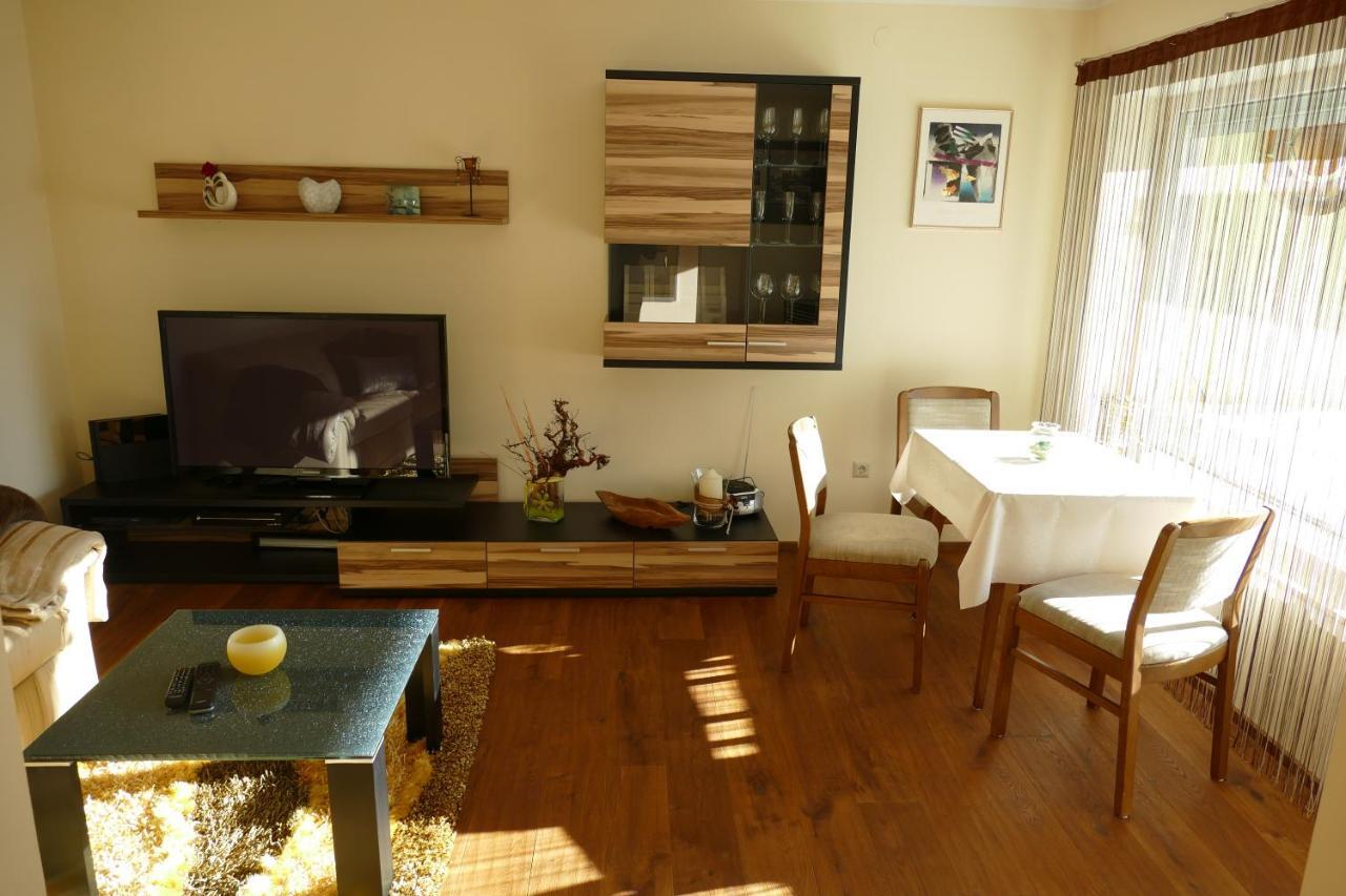 Ferienwohnung Stichauner Bodensdorf Pokoj fotografie