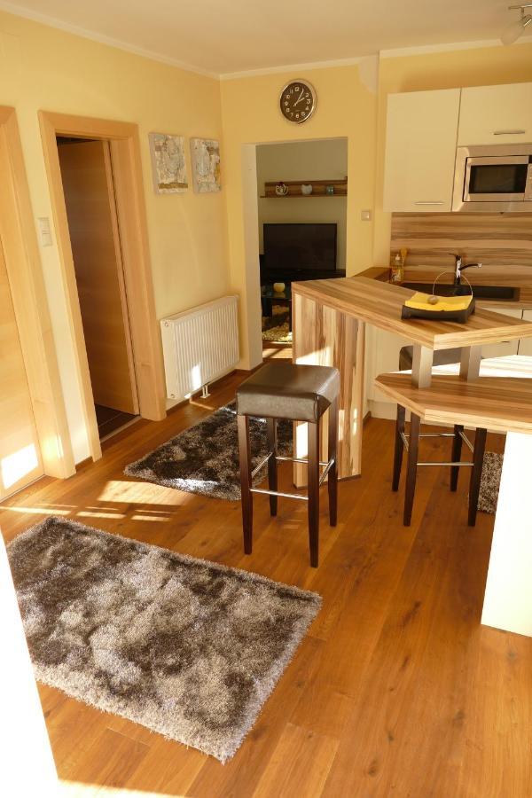 Ferienwohnung Stichauner Bodensdorf Pokoj fotografie